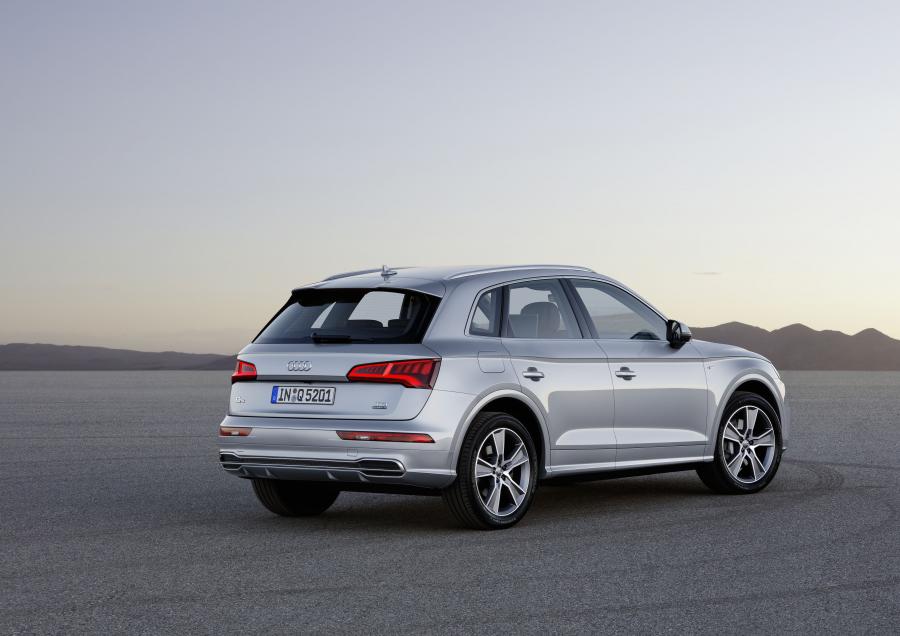  Audi Q5 TDI Quattro S-Line 2016 года  (WW) (фото 33 из 48)